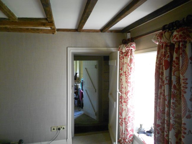 Gloucestershire Country House - fabric walling